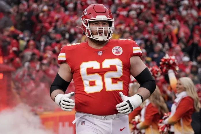 Joe Thuney Signs $51m Extension With Chicago Bears Joe Thuney Signs $51m Extension With Chicago Bears