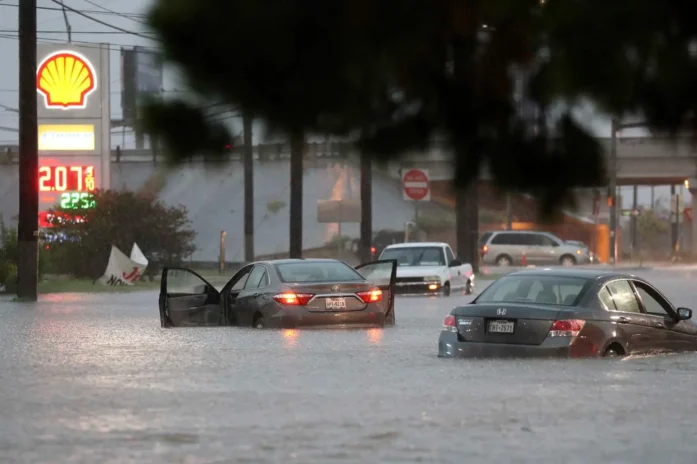 Flash Floods Disrupt Wednesday Morning Commute In San Antonio Flash Floods Disrupt Wednesday Morning Commute In San Antonio