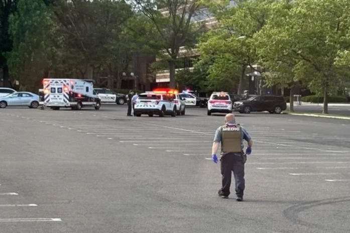 Suspect On The Run After Oxford Valley Mall Shooting In Langhorne Suspect On The Run After Oxford Valley Mall Shooting In Langhorne